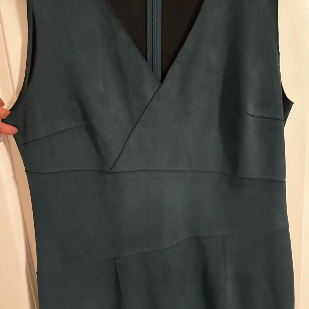 Tahari Faux Suede Knee Length Dress Size 12 - Picture 5 of 5